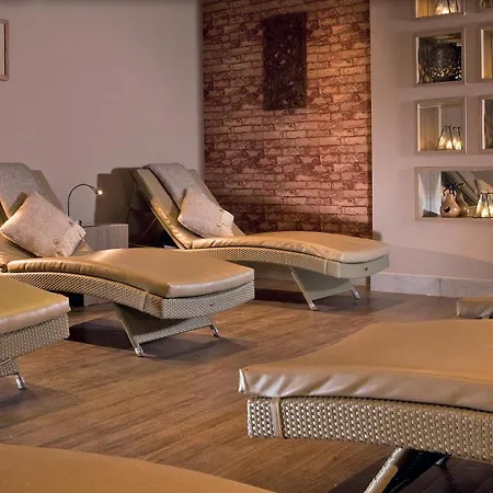 Macdonald Craxton Wood Hotel & Spa, Chester-2